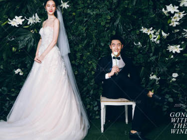 E·Dior新婚会馆·高端私人定制绿色花墙案例