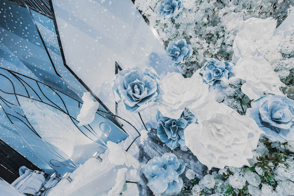 淡蓝冰雪主题婚礼