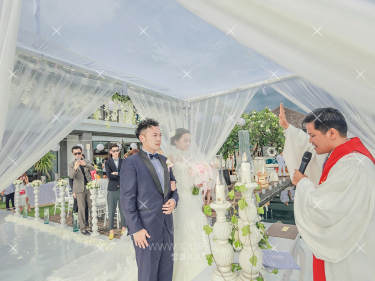 巴厘岛云端别墅水上婚礼