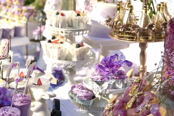 皇家礼堂-草坪婚礼初秋，一场浪漫温馨紫色草坪婚礼，代表着永恒