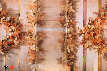 香槟色温馨大气婚礼布置秋色花艺装饰