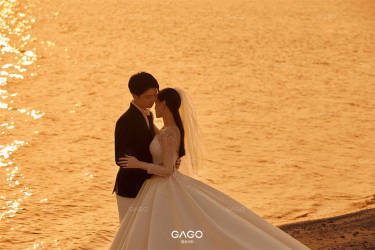 你可以永远相信海边的日落 拍婚纱照绝了！