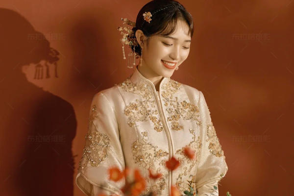 中式喜嫁婚纱照 场景任拍+无隐形消费
