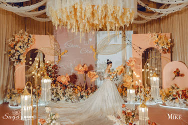 橙色精灵丨平湖新三伍，宴会厅暖色调温馨感婚礼策划