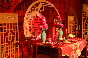 中国风红金色婚礼