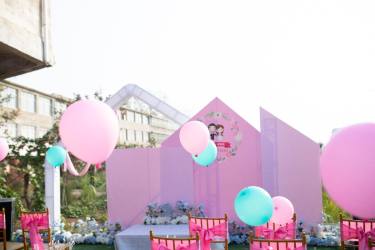 庭院小清新粉色气球造型婚礼