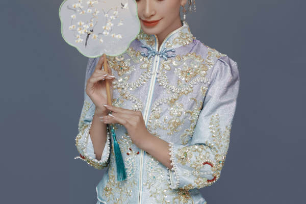 长辈选的中式汉服婚纱照，宣布安利成功❗️