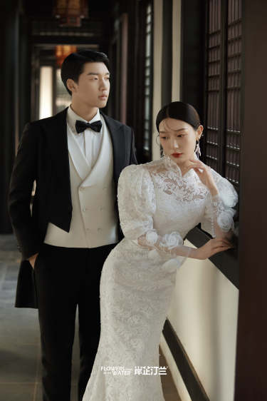 【岸芷汀兰婚纱摄影】被夸赞的园林新中式婚纱照 简直太美了