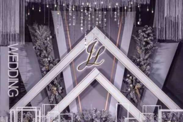 紫色水晶顶婚礼