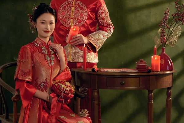 长辈超爱的新中式婚纱照，婚礼当天被夸爆!!