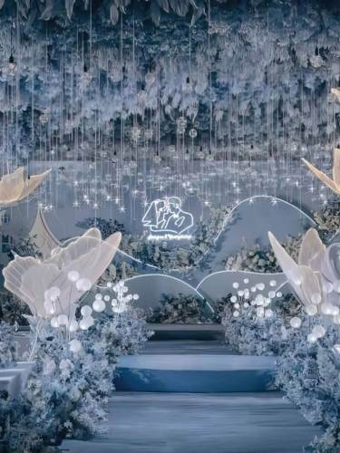 蓝色梦幻城堡室内婚礼
